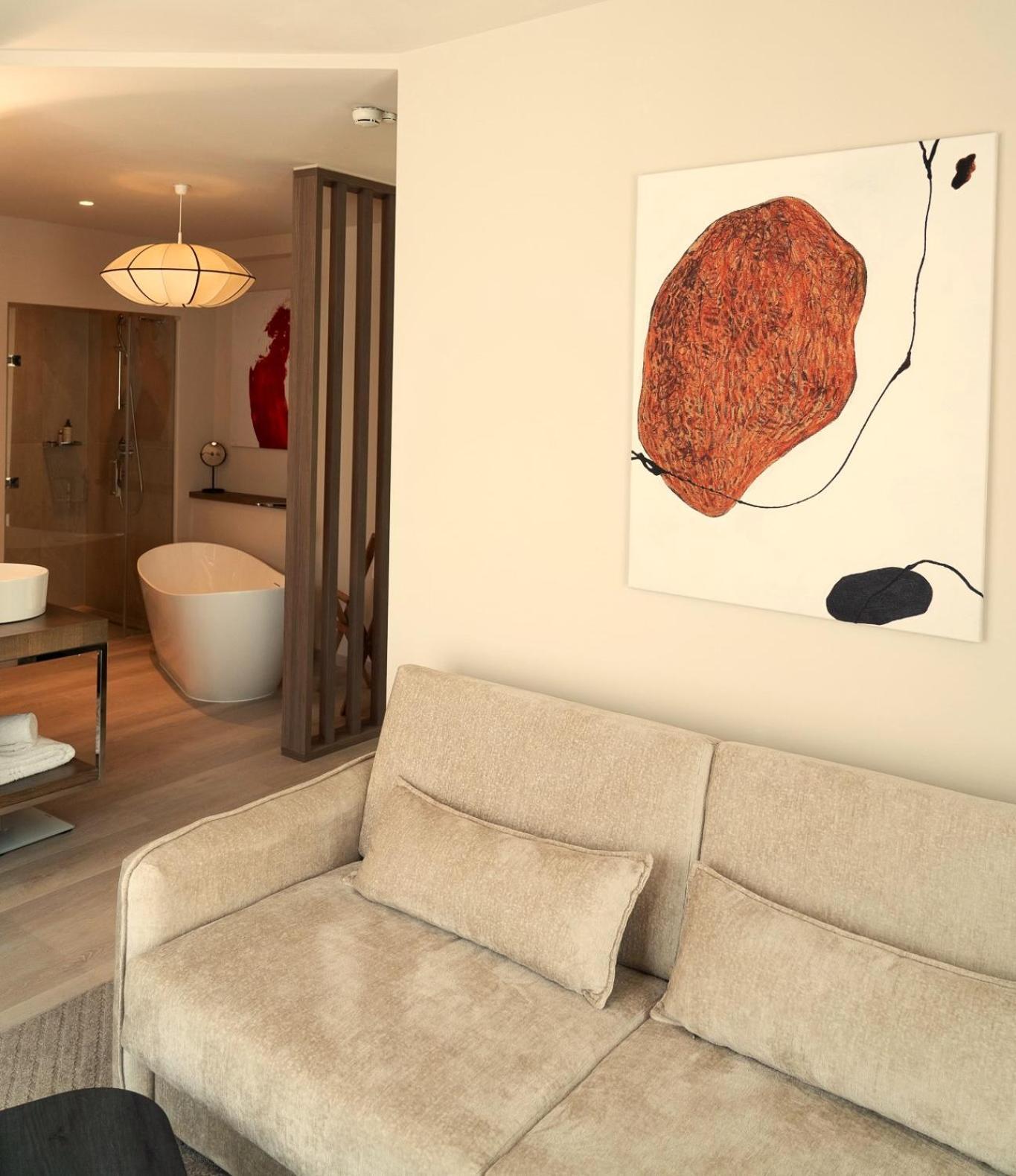 Deluxe Suite